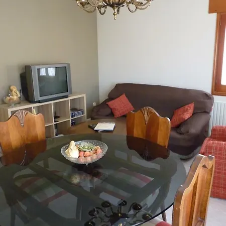 La Moreria, Turistico Apartment Cuellar